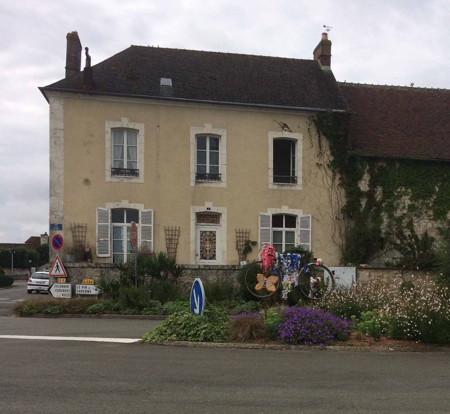 carrefour haut du bourg