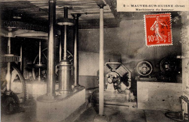 Intérieur du Moulin de Mauves, à l'époque usine génératrice d'électricité - Carte postale - 1er quart 20e siècle