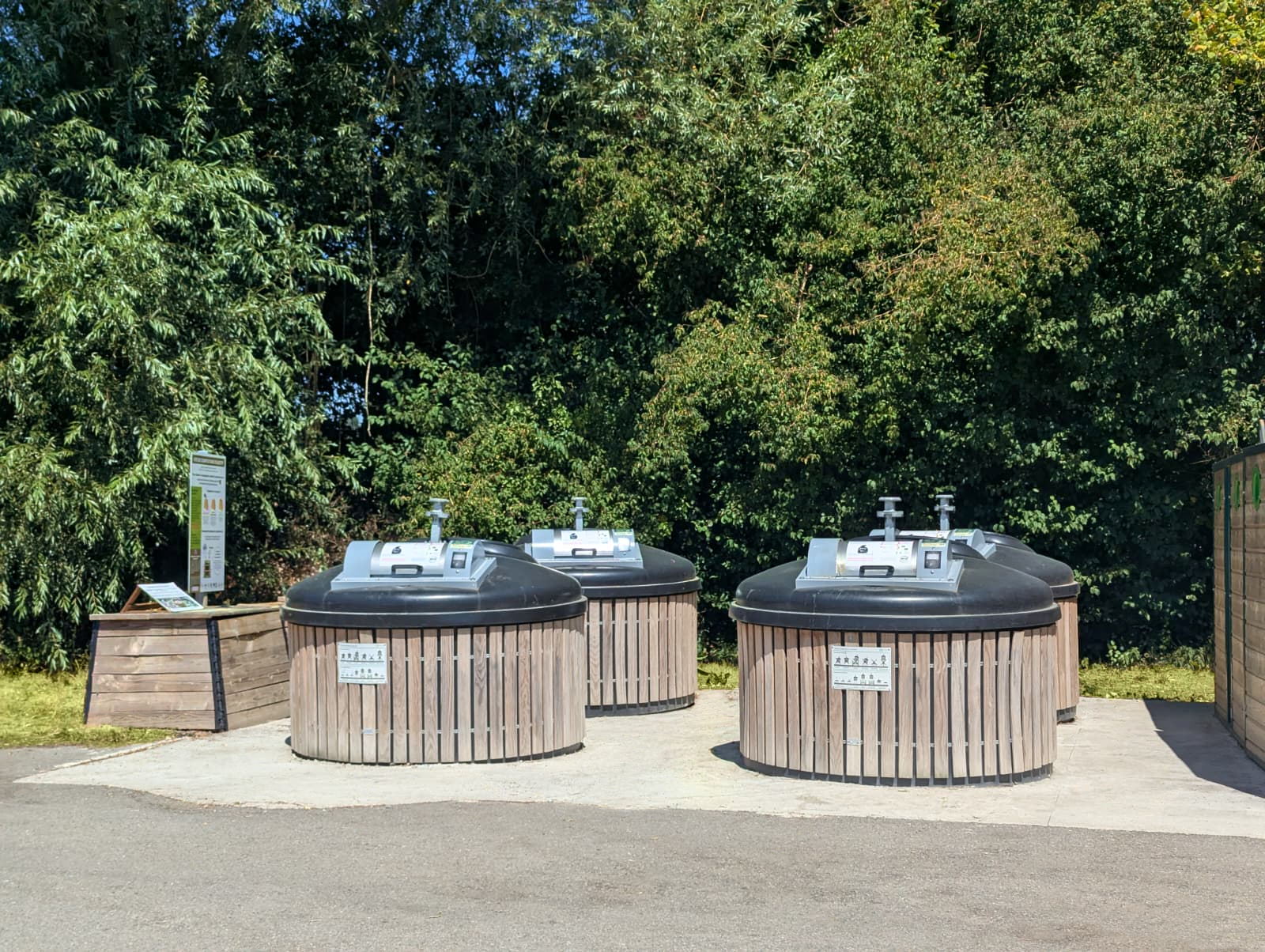 Conteneurs ordures ménagères