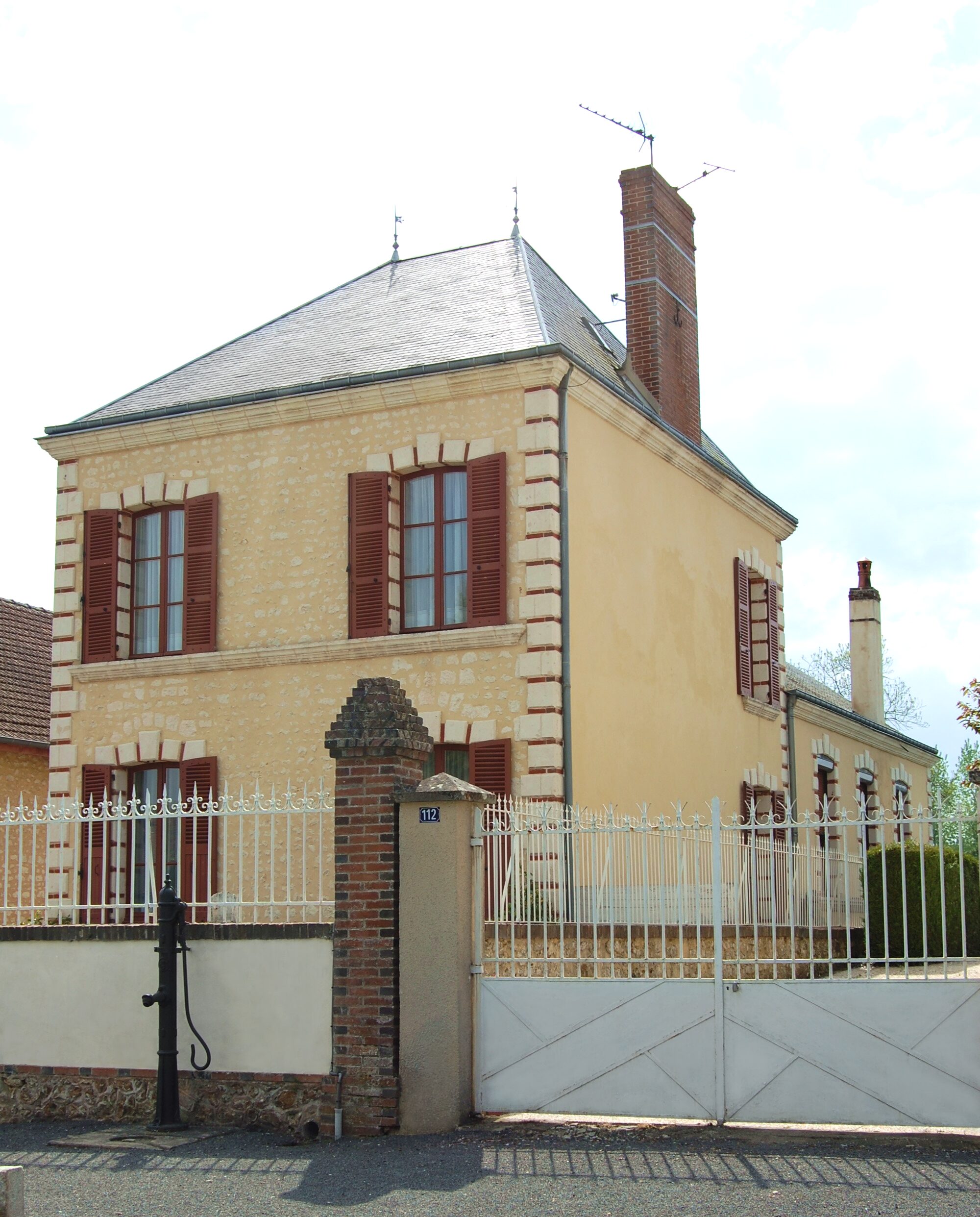 L'ancienne école de filles - Mauves-sur-Huisne