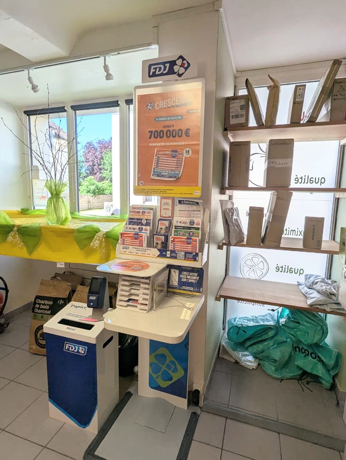 Stand FDJ proxi Mauves-sur-Huisne